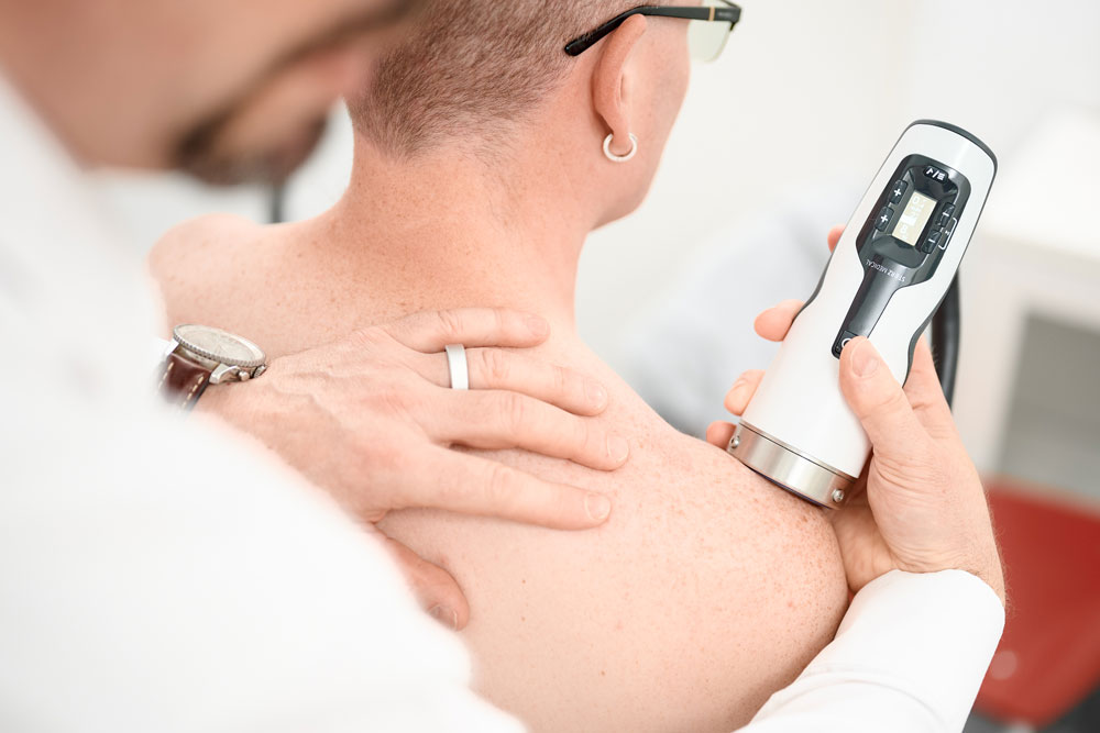 praeventionsmedizin-muensterland-koelsch-stosswellentherapie 02